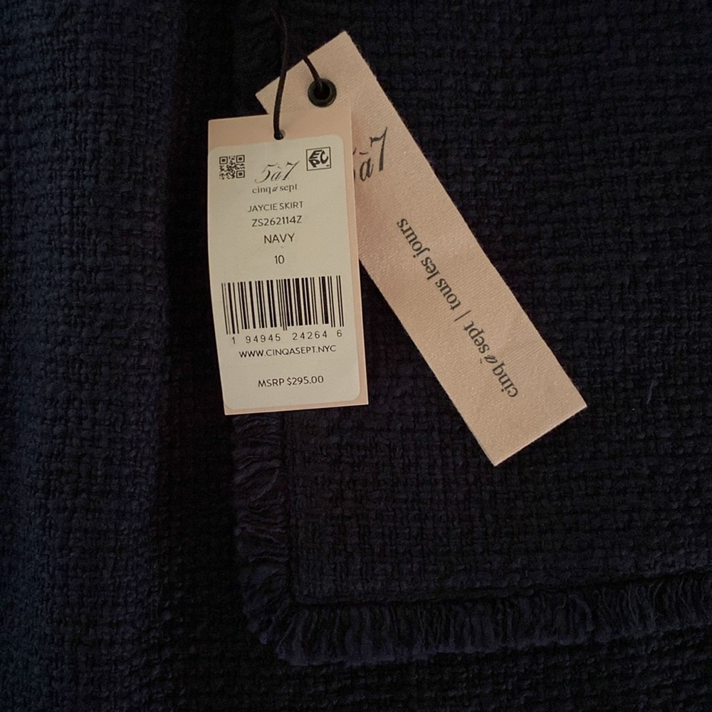 Cinq A Sept, 10, navy Jaycie tweed mini skirt, NWT!  All weather closet staple!! - Picture 3 of 6